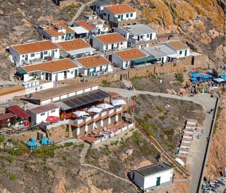 Bairro dos Pescadores bairro pescadores berlengas
